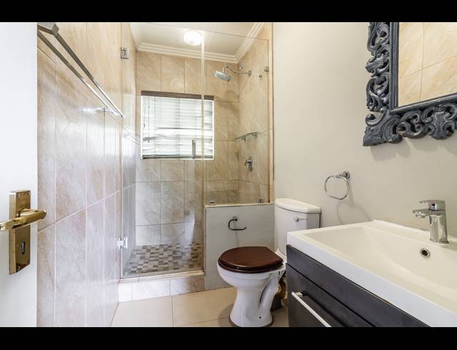 2 BEDROOM HOUSE FOR SALE IN SUNNINGHILL